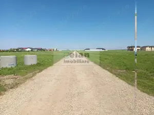 Domnesti - Str Cetinei, 718 Mp Intravilan, Deschidere 28, Utilitati 