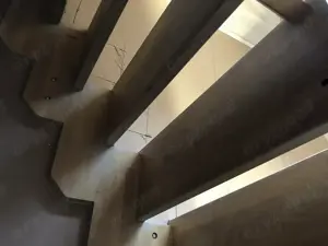 Scara de interior, lemn fag, intoarcere dreapta, 15 trepte, balustrada - imagine 4