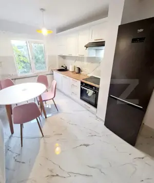 Apartament de vanzare, cu 3 camere, 70 mp, zona Manastur