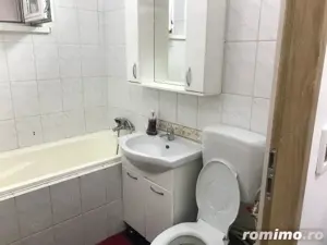 Inchiriez apartament cu 1 camera in zona Buziasului 