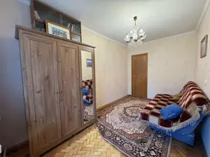 Apartament modest de vanzare zona Sagului  - imagine 3