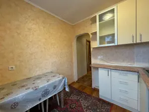 Apartament modest de vanzare zona Sagului 