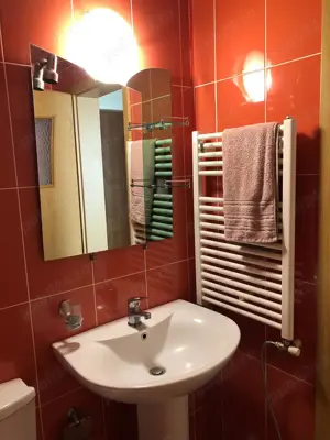 Garsoniera mare, in imobil nou, intrare Racadau - imagine 8