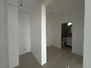 Renovat integral, luminos, etaj intermediar ! - imagine 17