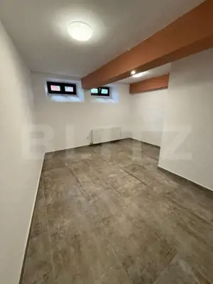 Apartament de vanzare, cu 2 camere, 65 mp, zona centrala - imagine 2