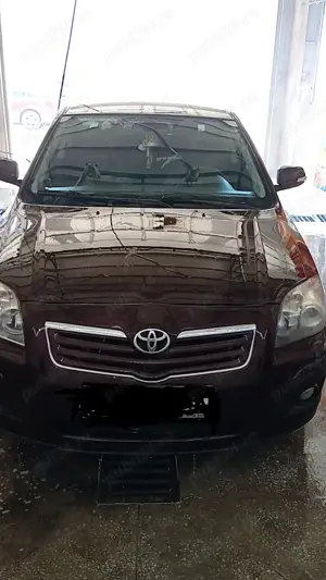 Vând Toyota Avensis 2.0 D4D Diesel,126 CP - imagine 3