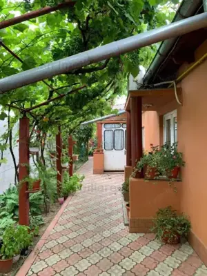 Casa Pretabila 2 familii teren 400 mp deschidere 12 m Brailita - imagine 6 Casa Pretabila 2 familii teren 400 mp deschidere 12 m Brailita - imagine 6