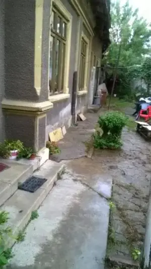 zona Bulevardului-Ultracentral casa cu teren=290mp 4 cam caramida 105mp construiti