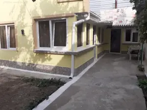 Zona Dorobanti Casa Foarte Buna si Mobilata ,caramida 62mp utili