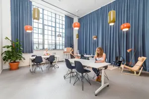 Birou virtual în Regus Central Business Plaza Tower 3