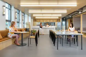 Spațiu de birou privat pentru 1 persoană în Regus Iulius Business Centre