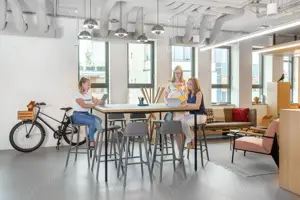 Alăturați-vă unui mediu de co-working cooperativ în Regus Iulius Business Centre