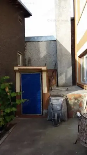 Vila P+1 -2 corpuri pretabila 2 FAMILII zona Centrala(C Galati-Independentei) 216mp construtiiti - imagine 12 Vila P+1 -2 corpuri pretabila 2 FAMILII zona Centrala(C Galati-Independentei) 216mp construtiiti - imagine 12