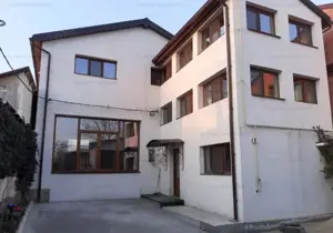 Vila noua P+1, 280mp construiti, zona Centrala, St - 400 mp cu 12 deschidere