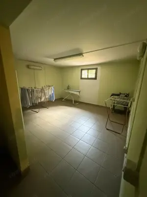 Vila  cu 4 dormitoare  LA 1 MINUT DE KAUFLAND zona Girocului-Braytim - imagine 11