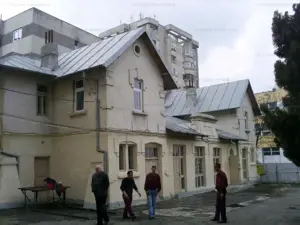 IMOBIL D+P+1, PRETABIL CABINETE MEDICALE, CLINICA, zona Ultracentrala - imagine 3