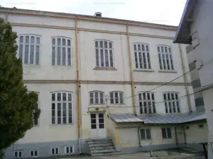 IMOBIL D+P+1, PRETABIL CABINETE MEDICALE, CLINICA, zona Ultracentrala