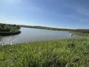 Casa pe malul lacului Paleu – teren 510 mp -  priveliste  deosebita - imagine 15