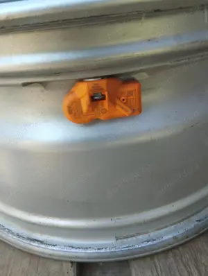 Jante aliaj 17 zoll originale BMW Seria 5 F10 / F11 Seria 6 F12 / F 13 cu senzori de presiune - imagine 6