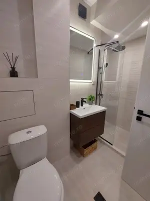 Apartament 3 camere Olimpia  - imagine 3