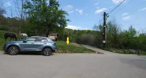 7700 Euro vanzare 220 mp teren asfalt apa gaz si curent Cosminele Prahova superb