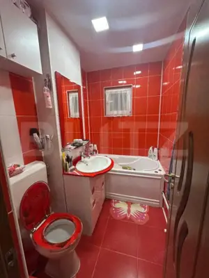 Apatament 3 camere renovat, zona 13 Decembrie - imagine 8 Apatament 3 camere renovat, zona 13 Decembrie - imagine 8