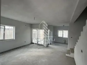 Duplex despartit prin camera tehnica in Mosnita Noua