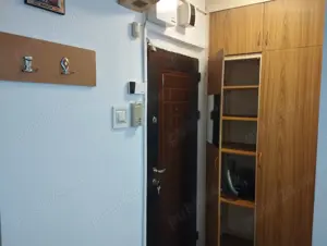 Particular inchiriez garsoniera la 150m Metrou Piata Sudului