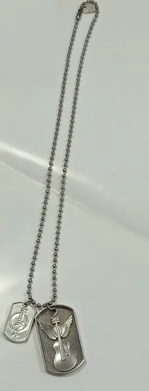 Vand Lant cu Pandantiv HardRock si chitara din otel inoxidabil argintiu