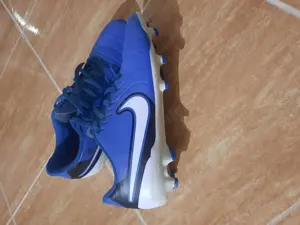 Ghete fotbal marimea 40.5