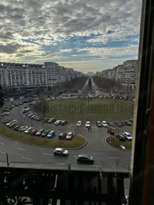 Fără Comision! Birouri 230 mp-centrala proprie-P-ta Alba Iulia-etaj 5-bloc '90 - imagine 2 Fără Comision! Birouri 230 mp-centrala proprie-P-ta Alba Iulia-etaj 5-bloc '90 - imagine 2