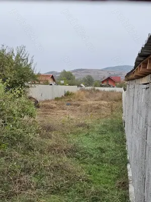 1000mp teren + sau -, de vanzare in sat Halanga, com Izvorul Barzii, Mehedinti