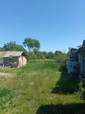 Vând casă bătrânească sat ciresanu com Baba Ana judetul Prahova casa compusă din trei camere plus de - imagine 4