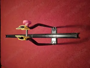 Vând suport auto pentru bicicletă