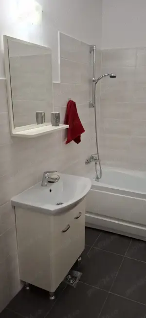Închiriez apartament 3 camere, etaj intermediar, fără parcare, Florești - imagine 7