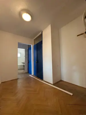 90000euro .. 2 camere cu centrala .. etaj intermediar - imagine 2