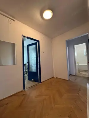 90000euro .. 2 camere cu centrala .. etaj intermediar - imagine 3