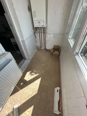 90000euro .. 2 camere cu centrala .. etaj intermediar - imagine 6