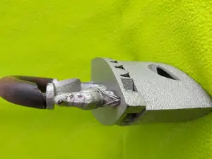 Fier vechi, pe cărbuni, model 3