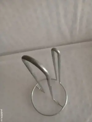 Stativ pentru sul de hârtie 