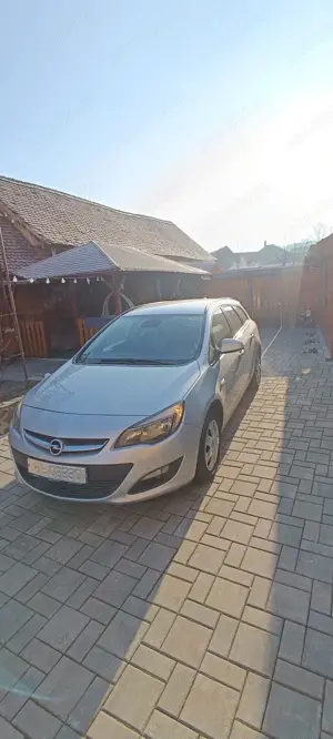 Vând Opel Astra Sports Tourer. - imagine 4