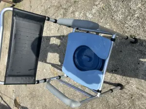 scaun cu wc de camera pliabil