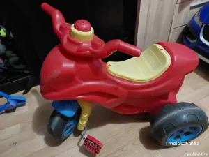 bicicletă de copii și renu