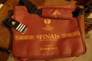 Geanta Umar ADIDAS - SEAT Finala Europa League 2012 Bucuresti Romania