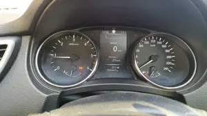 Nissan Qashqai 2015, 1.6 dci, 4x4, 131 cp - imagine 2 Nissan Qashqai 2015, 1.6 dci, 4x4, 131 cp - imagine 2