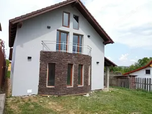 Casa de vânzare în cugir145000
