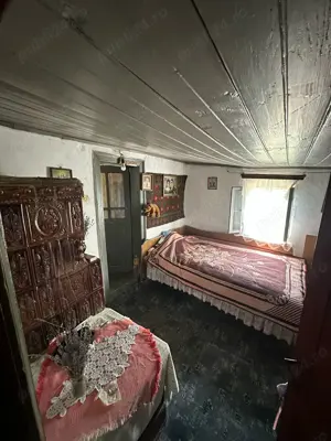 Casă bătrânească de vânzare  - imagine 3 Casă bătrânească de vânzare  - imagine 3