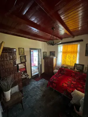 Casă bătrânească de vânzare  - imagine 10 Casă bătrânească de vânzare  - imagine 10