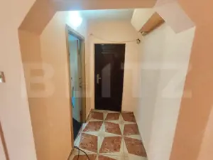 Apartament de vanzare cu 3 camere, etaj 4/4, 53 mp utili totali, zona Dacia - imagine 2