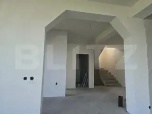 Casa de vanzare cu 8 camere+3 camere beci, 360mp, zona RAR (VETIS) - imagine 4